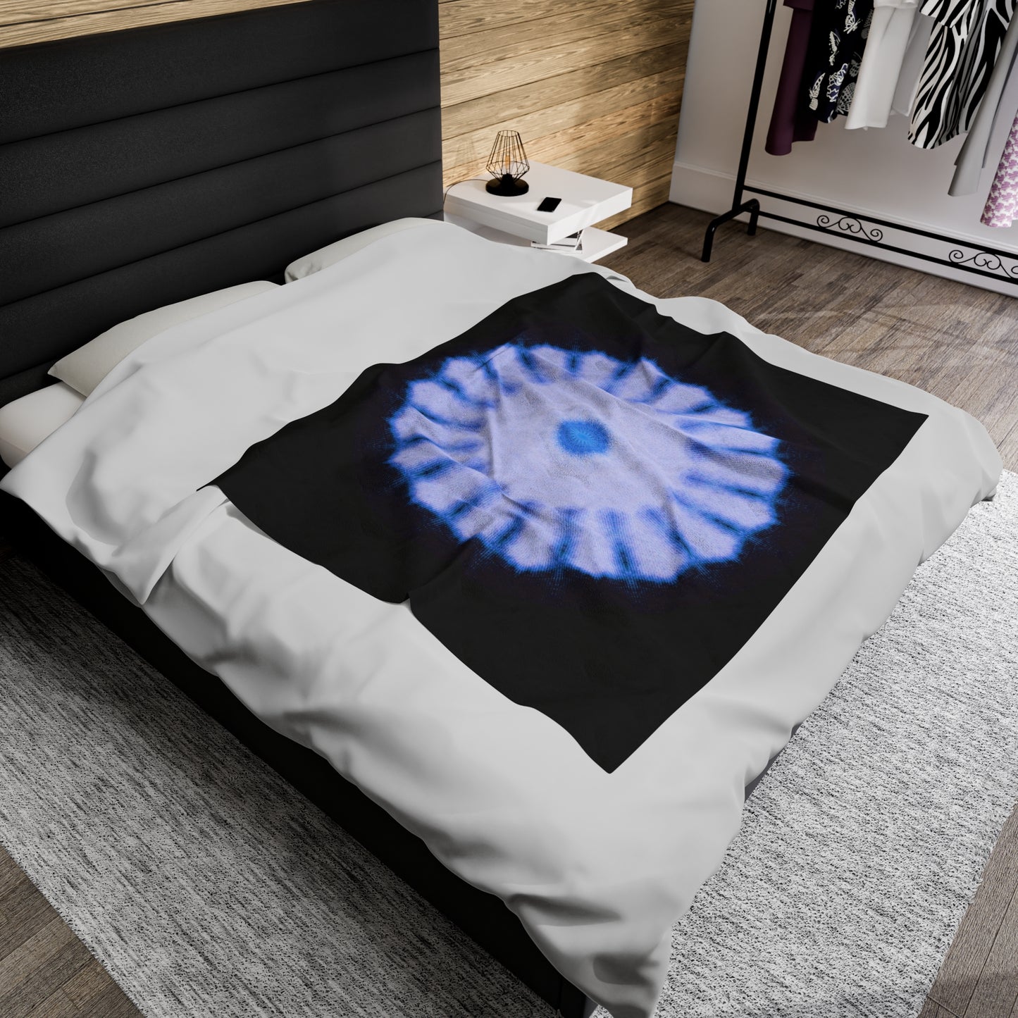 SNWFLK-2 Cymatic Velveteen Blanket (Black)